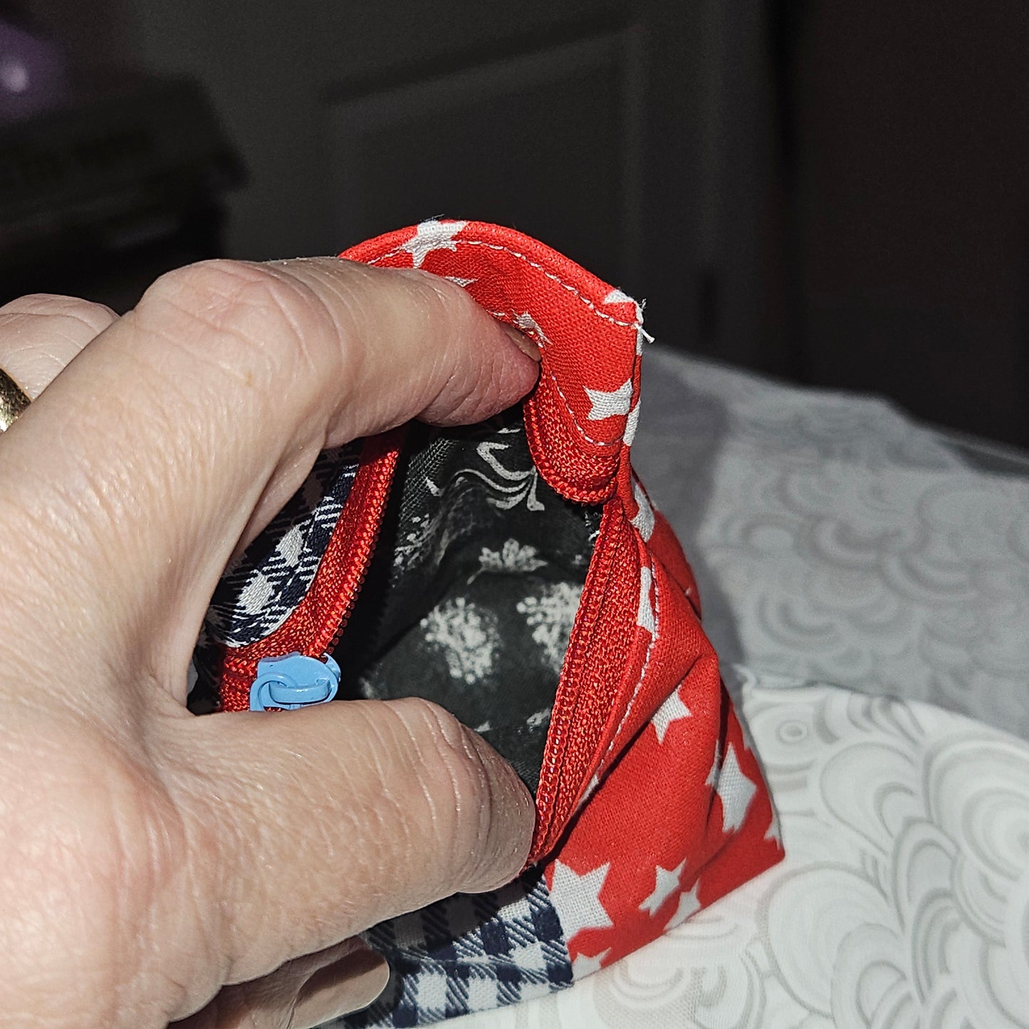Standing Zipper Pouch — Red Stars & Navy Plaid