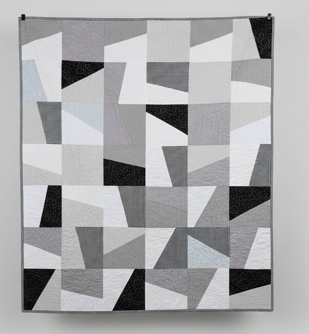 Midnight Contrast – Handmade Black & White Quilt