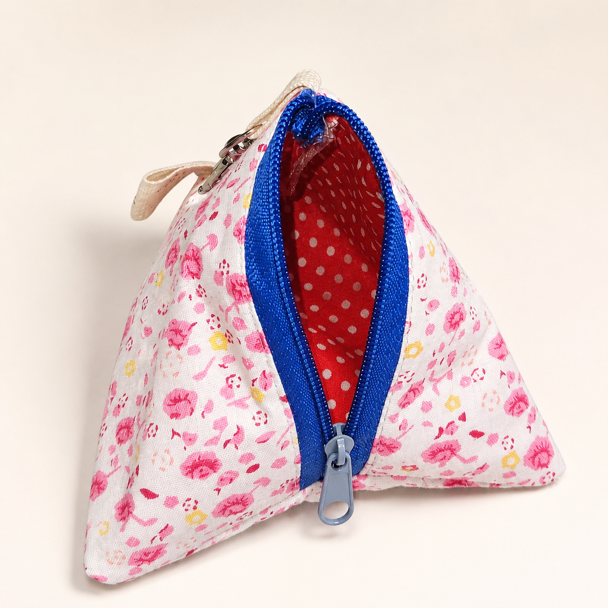 Handmade Triangle Zipper Pouch – Pink Ditsy Floral / Blue Zipper