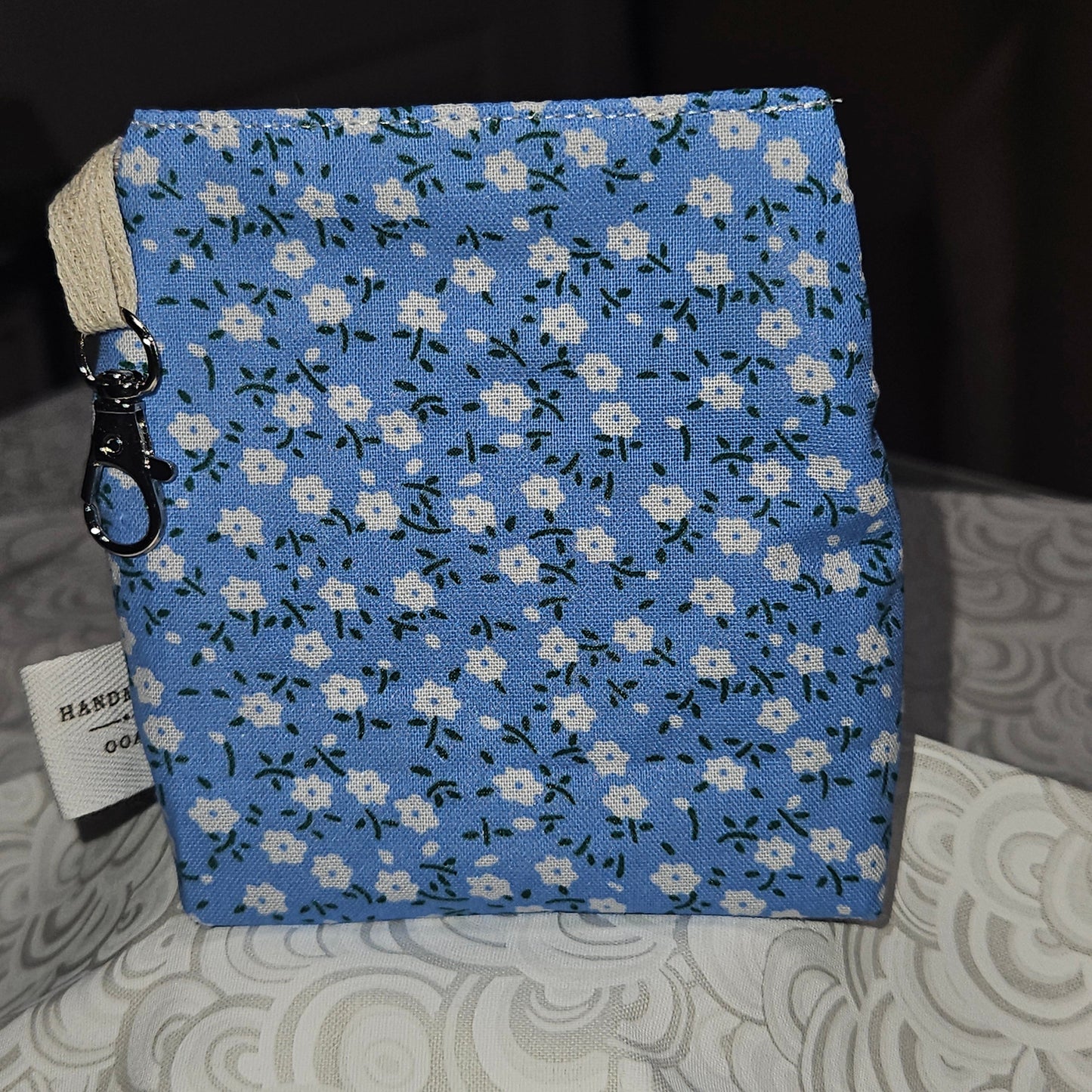 Standing Zipper Pouch — Red Stars & Navy Plaid