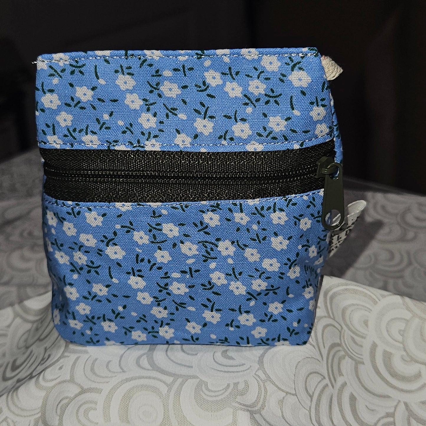 Standing Zipper Pouch — Red Stars & Navy Plaid